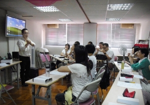 Held a Harmonica Workshop for HK Clerical & Professional Employees General Union in Aug 2011