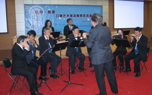 Harmonica Art Exchange between Hong Kong & Hangzhou in Hangzhou in 2007 (刀茅巷小學）